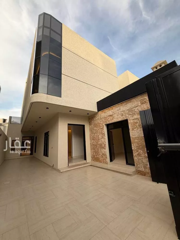 فيلا للبيع في شارع سرية عجز هوازن, حي المطار, مدينة أبها, منطقة عسير صورة 2