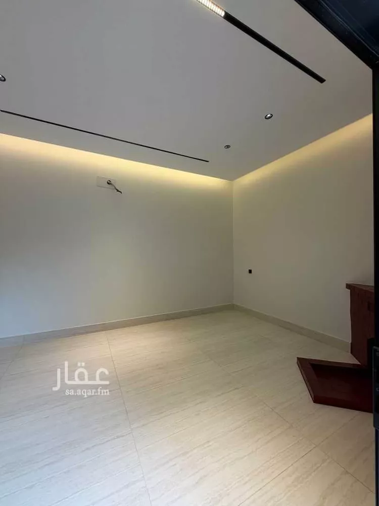 فيلا للبيع في شارع سرية عجز هوازن, حي المطار, مدينة أبها, منطقة عسير 7
