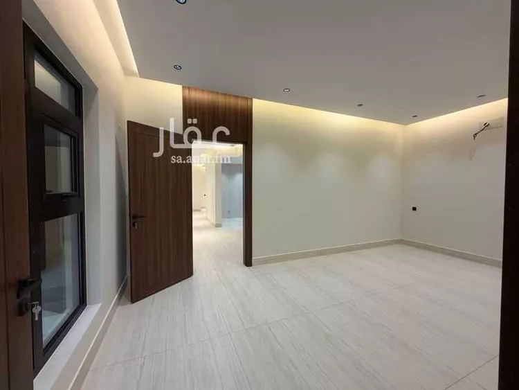 فيلا للبيع في شارع سرية عجز هوازن, حي المطار, مدينة أبها, منطقة عسير صورة 3