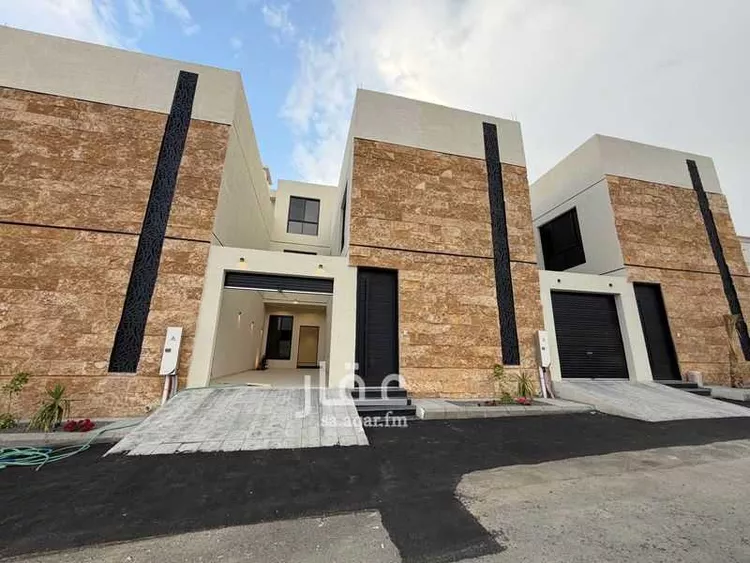 فيلا للبيع في شارع العباس بن حاتم, حي شمال تندحة, مدينة خميس مشيط, منطقة عسير