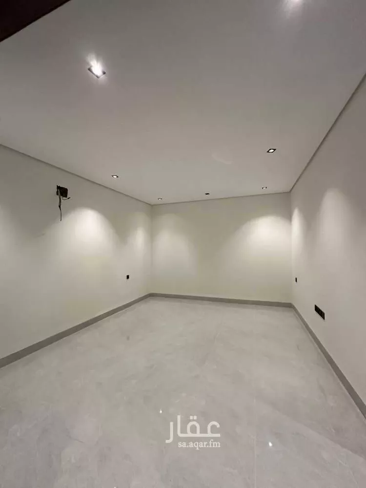 شقة للبيع في شارع السالمية, حي البحيرة, مدينة أبها, منطقة عسير صورة 3