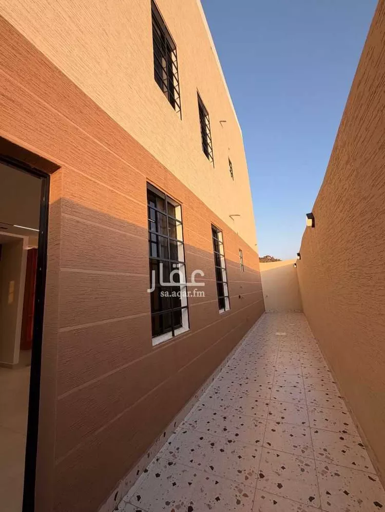 شقة للبيع في شارع فارية, حي الغدير, مدينة أبها, منطقة عسير 9