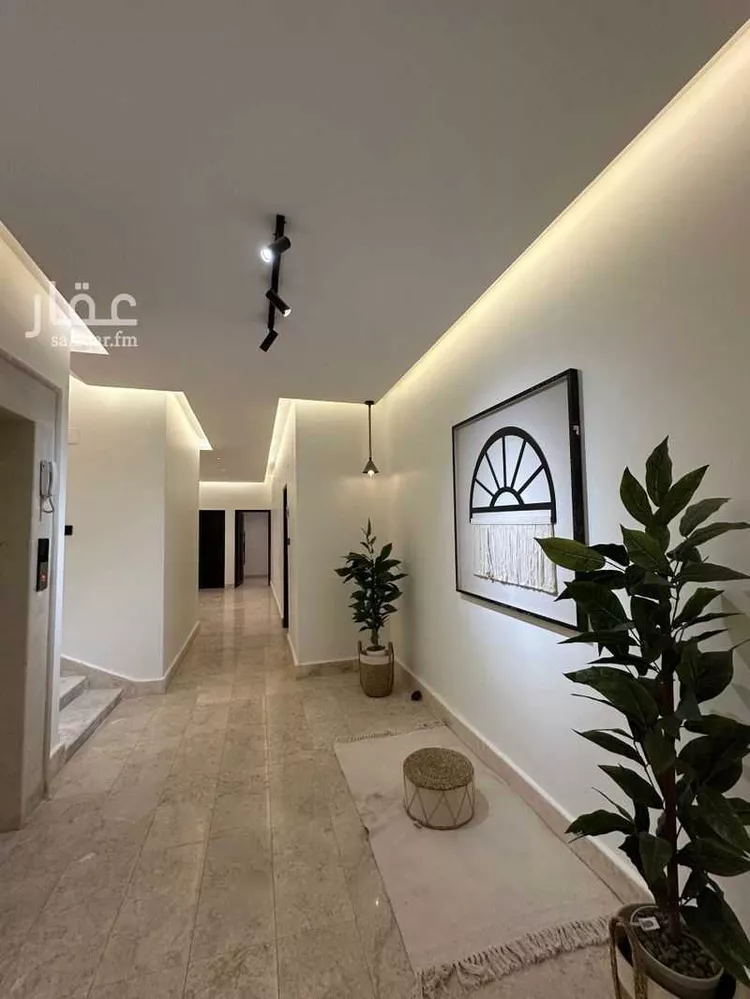 شقة للبيع في شارع الغائر, حي المروج, مدينة أبها, منطقة عسير صورة 3