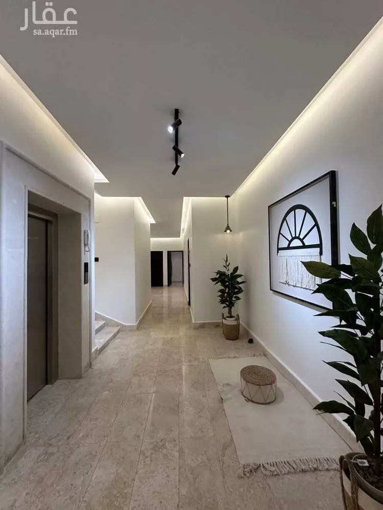 شقة للبيع في شارع الغائر, حي المروج, مدينة أبها, منطقة عسير صورة 4