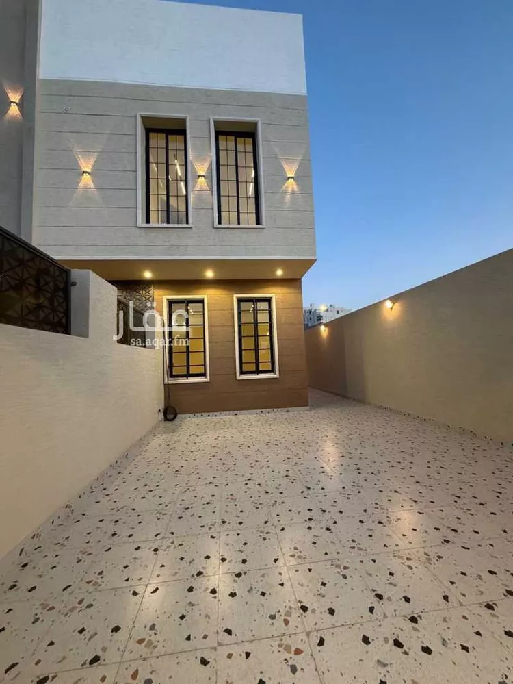 شقة للبيع في شارع فارية, حي الغدير, مدينة أبها, منطقة عسير صورة 2