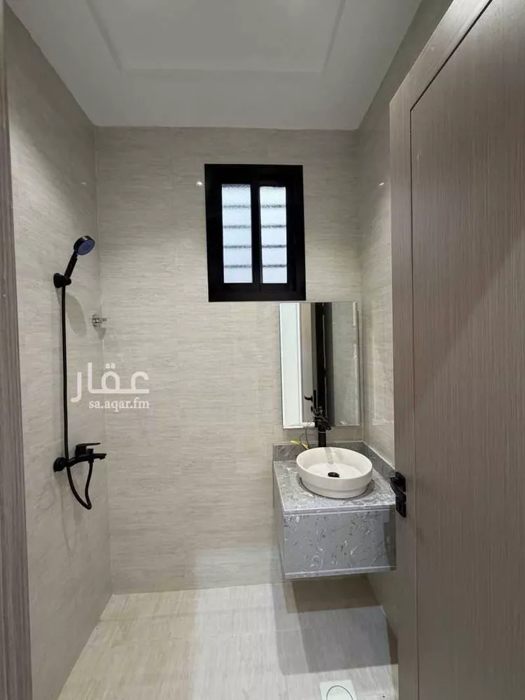 Apartment for Sale in Khamis Mushait Al Moosa Subdivision 18