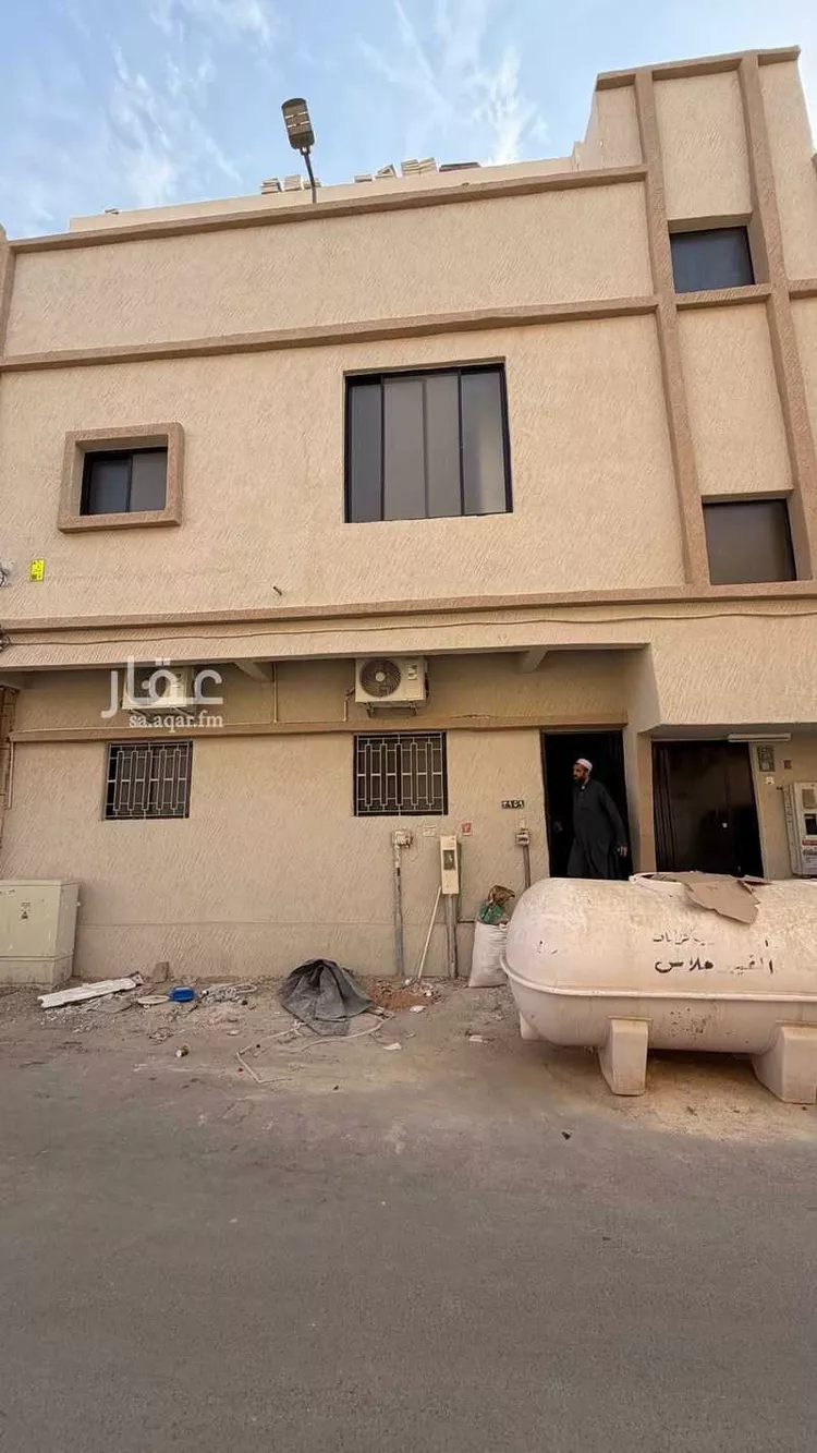 عمارة للبيع في شارع الدائرة, حي جرير, مدينة الرياض, منطقة الرياض