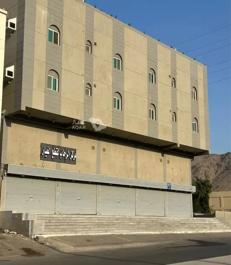 محل للإيجار في شارع عبدالله قيس رضي الله عنه, حي التنعيم, مدينة مكة المكرمة, منطقة مكة المكرمة