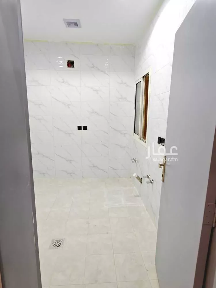Building for Rent in Riyadh Skirinah