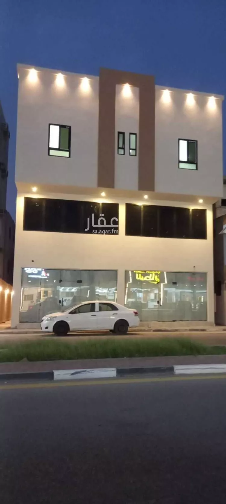عمارة للإيجار في شارع خالد ابن سعيد ابن العاص, حي القادسية, مدينة الدمام, المنطقة الشرقية 1 صورة