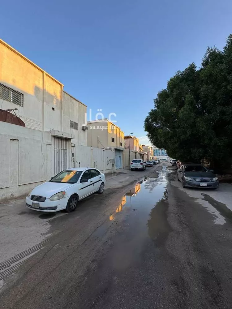 فيلا للبيع في شارع سفيان بن قيس, حي الورود, مدينة الرياض, منطقة الرياض صورة 3