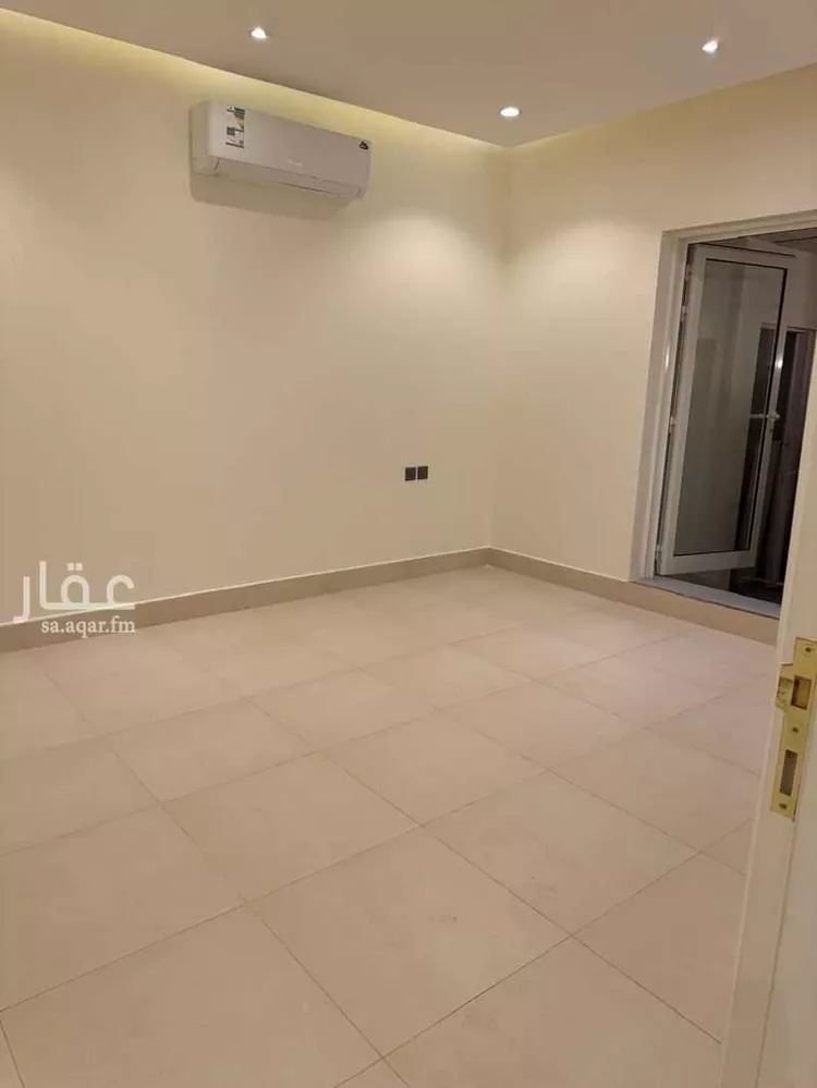 شقة للإيجار في شارع الشيخ عبدالله بن جبرين, حي القيروان, مدينة الرياض, منطقة الرياض صورة 4