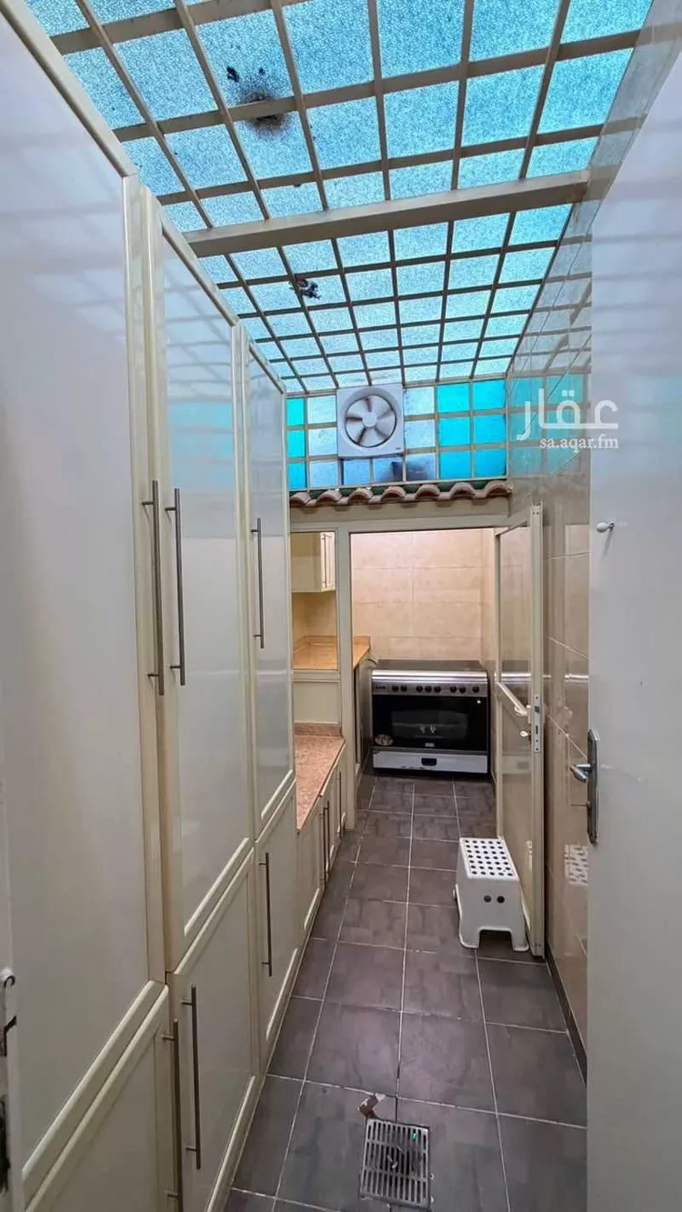 فيلا للإيجار في شارع رقم 301, حي الملقا, مدينة الرياض, منطقة الرياض 7