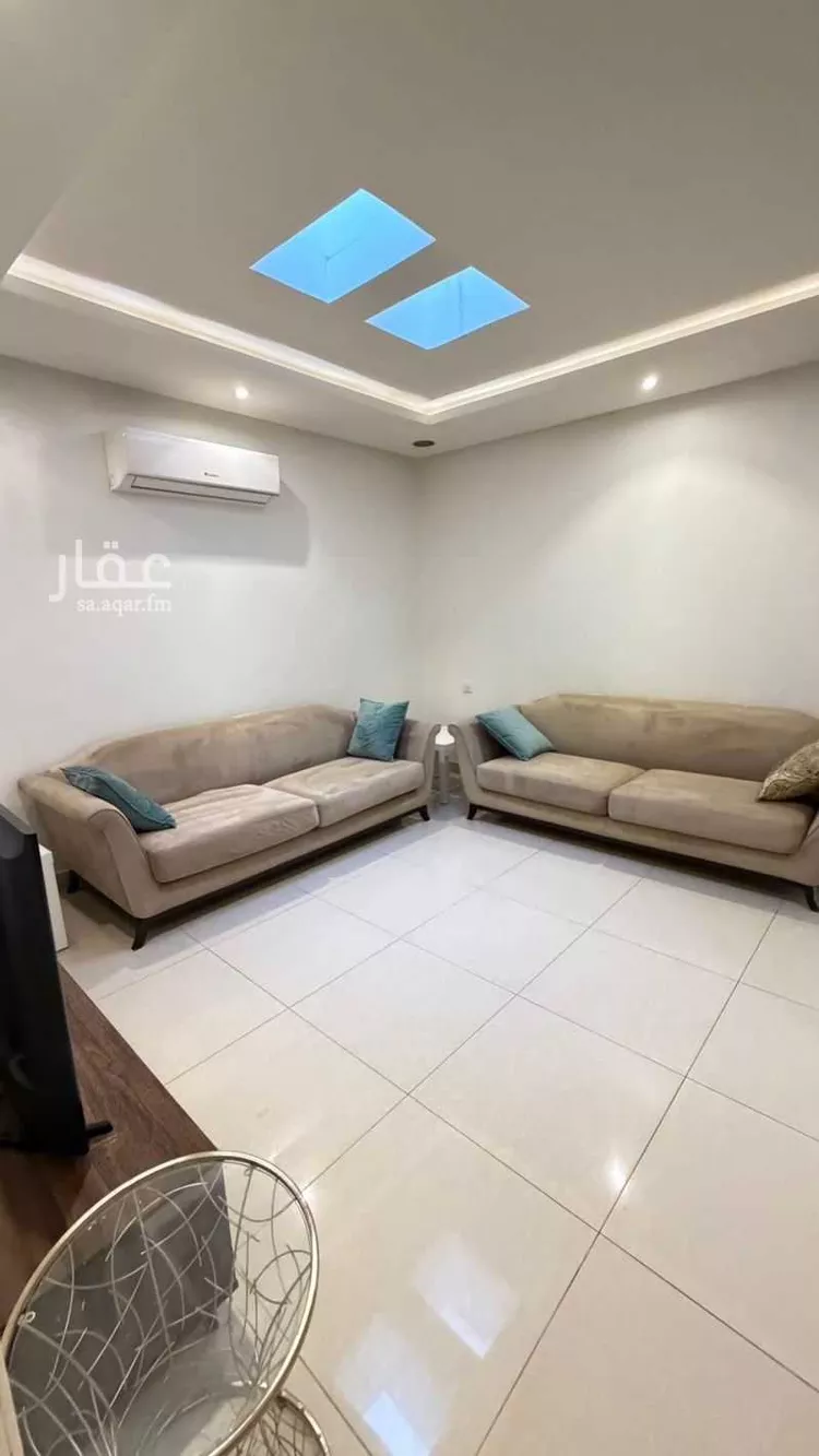 فيلا للإيجار في شارع رقم 301, حي الملقا, مدينة الرياض, منطقة الرياض 19