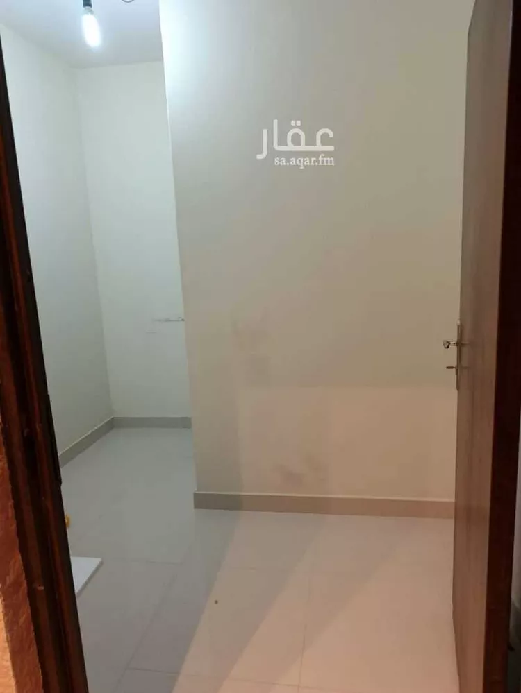 شقة للإيجار في شارع محمد بن يزيد الثمالي بن المبرد, حي القيروان, مدينة الرياض, منطقة الرياض 15