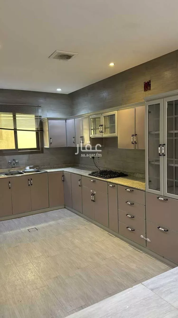 شقة للإيجار في شارع عوض نحاس, حي القيروان, مدينة الرياض, منطقة الرياض