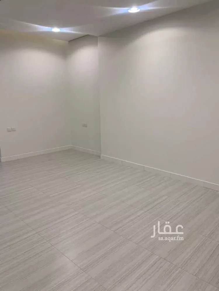 فيلا للإيجار في شارع رقم 528, حي الملقا, مدينة الرياض, منطقة الرياض صورة 2