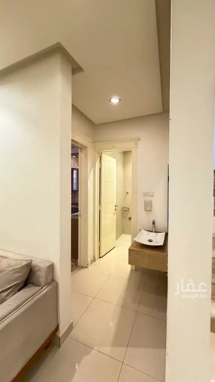 فيلا للإيجار في شارع رقم 301, حي الملقا, مدينة الرياض, منطقة الرياض 6