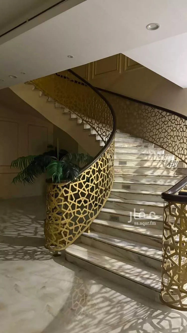 فيلا للبيع في شارع علي ابن حسن الشويطر, حي المهدية, مدينة الرياض, منطقة الرياض صورة 2