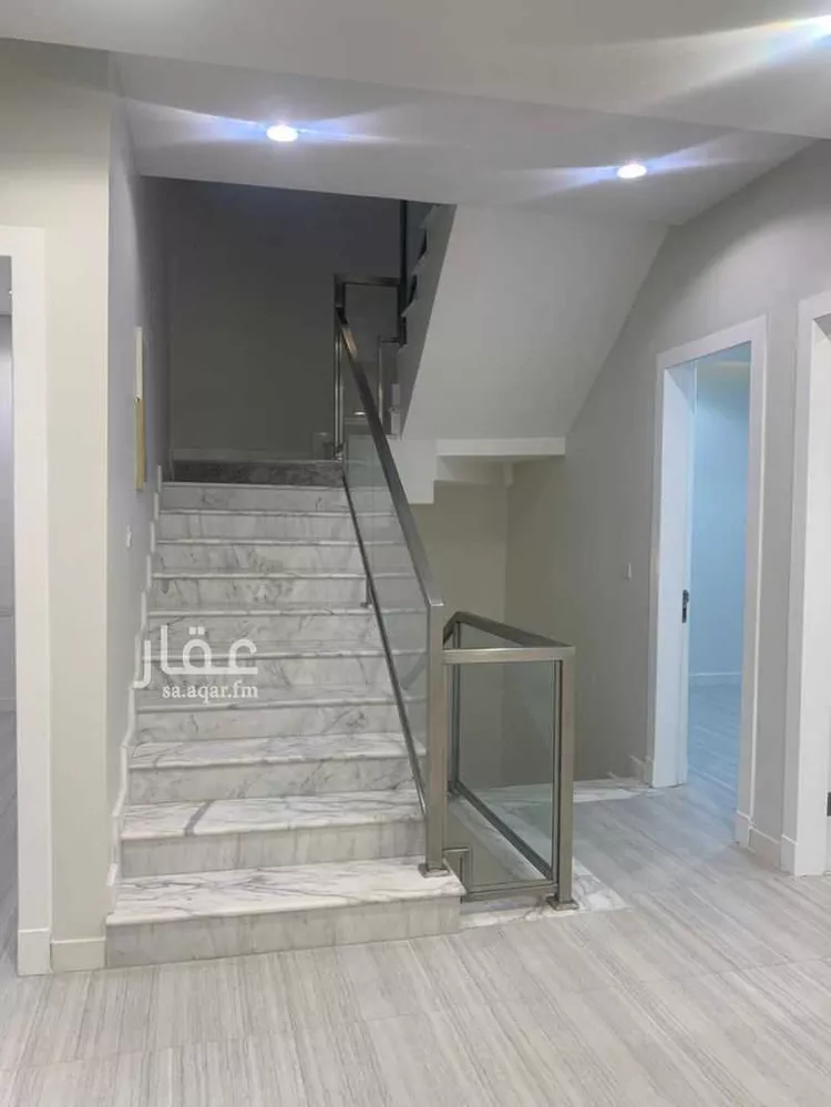 فيلا للإيجار في شارع رقم 528, حي الملقا, مدينة الرياض, منطقة الرياض صورة 3