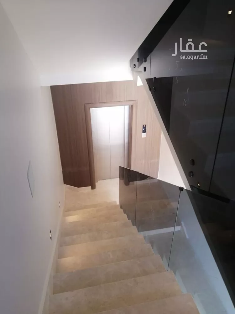عمارة للبيع في شارع طريق الملك عبدالعزيز, حي الضباط, مدينة الرياض, منطقة الرياض صورة 4