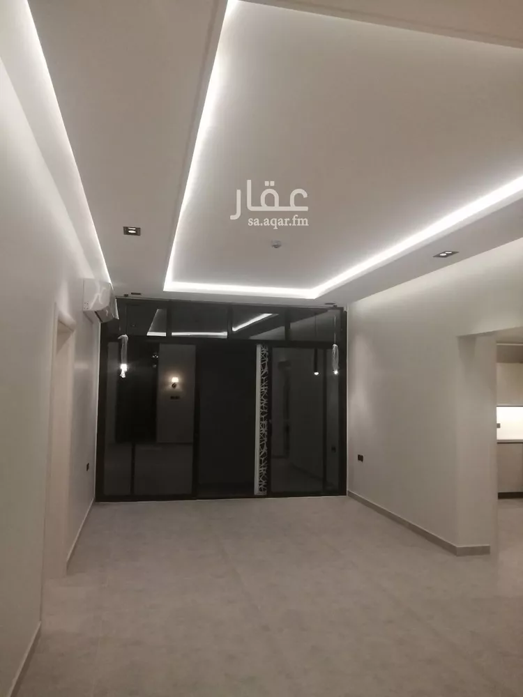 عمارة للبيع في شارع بجاد المخزومي, حي الضباط, مدينة الرياض, منطقة الرياض 16