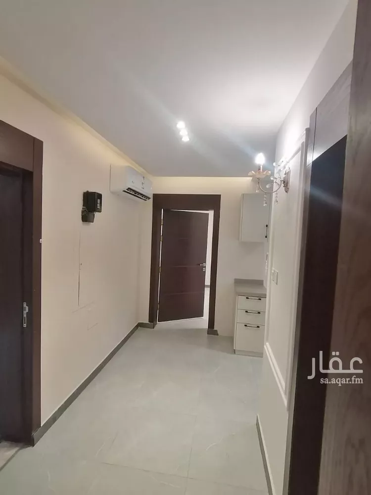 شقة للإيجار في شارع ثابت بن عتيك, حي الملز, مدينة الرياض, منطقة الرياض صورة 3