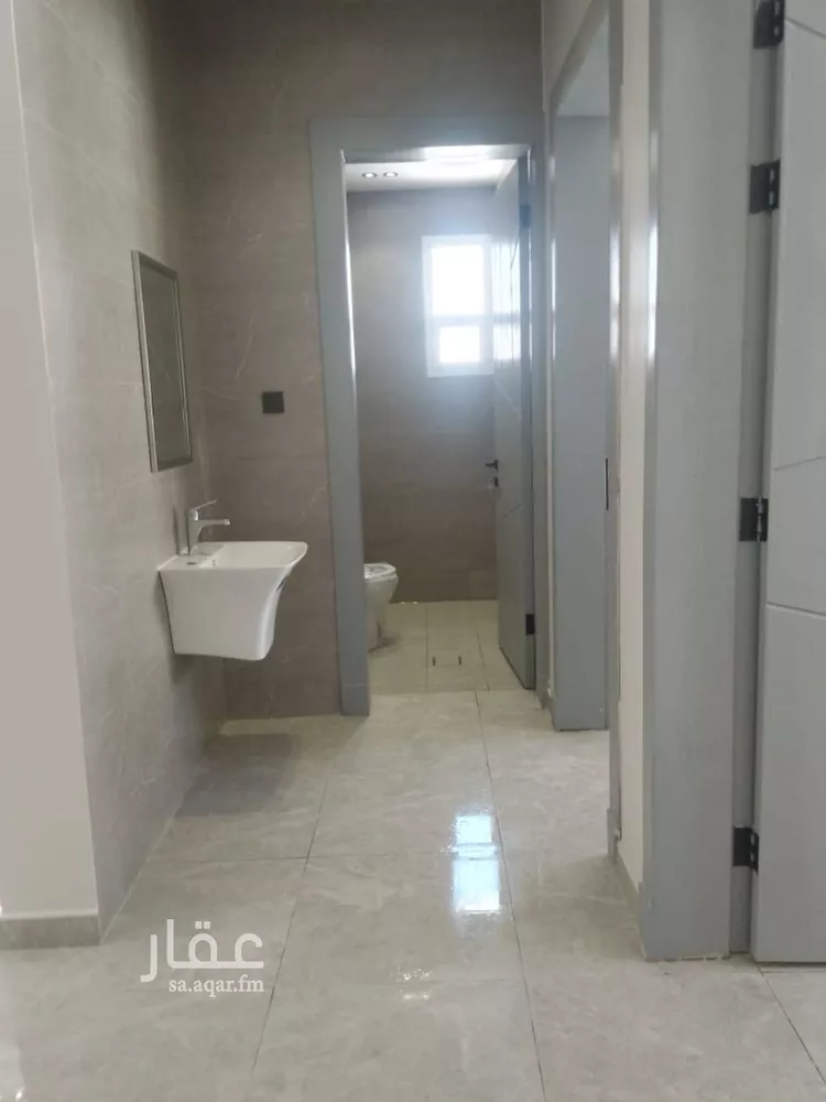 دور للإيجار في شارع جندب بن كعب, حي الضباط, مدينة الرياض, منطقة الرياض صورة 4