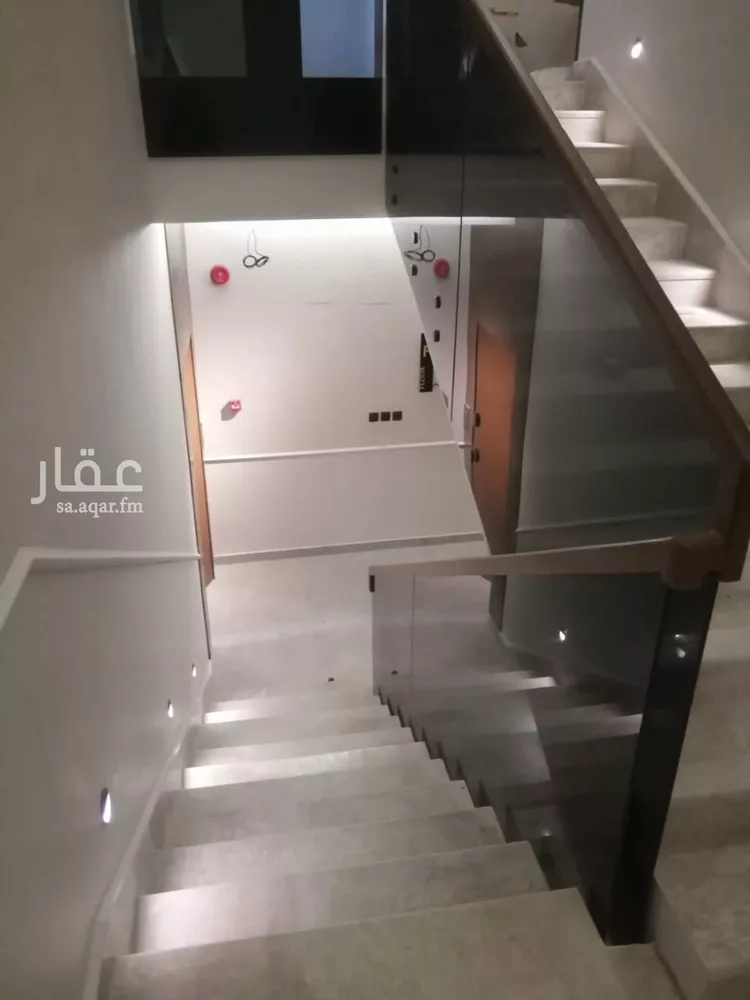 عمارة للبيع في شارع بجاد المخزومي, حي الضباط, مدينة الرياض, منطقة الرياض صورة 5