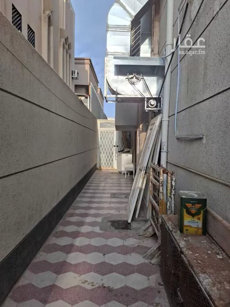 عمارة للبيع في شارع بديع الزمان الهمذاني, حي الزهرة, مدينة الرياض, منطقة الرياض صورة 2