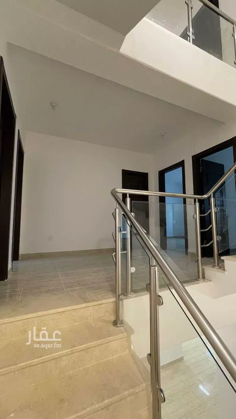 فيلا للبيع في شارع ابن أبي بكر المخزومي, حي مطار الملك خالد الدولي, مدينة الرياض, منطقة الرياض صورة 4