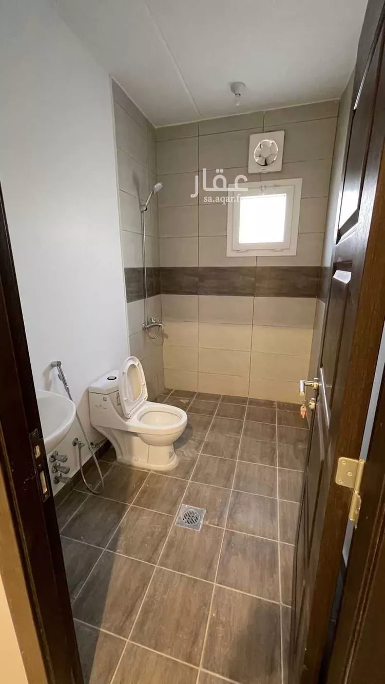 فيلا للإيجار في شارع ابن أبي بكر المخزومي ، حي مطار الملك خالد الدولي ، الرياض ، منطقة الرياض صورة 5