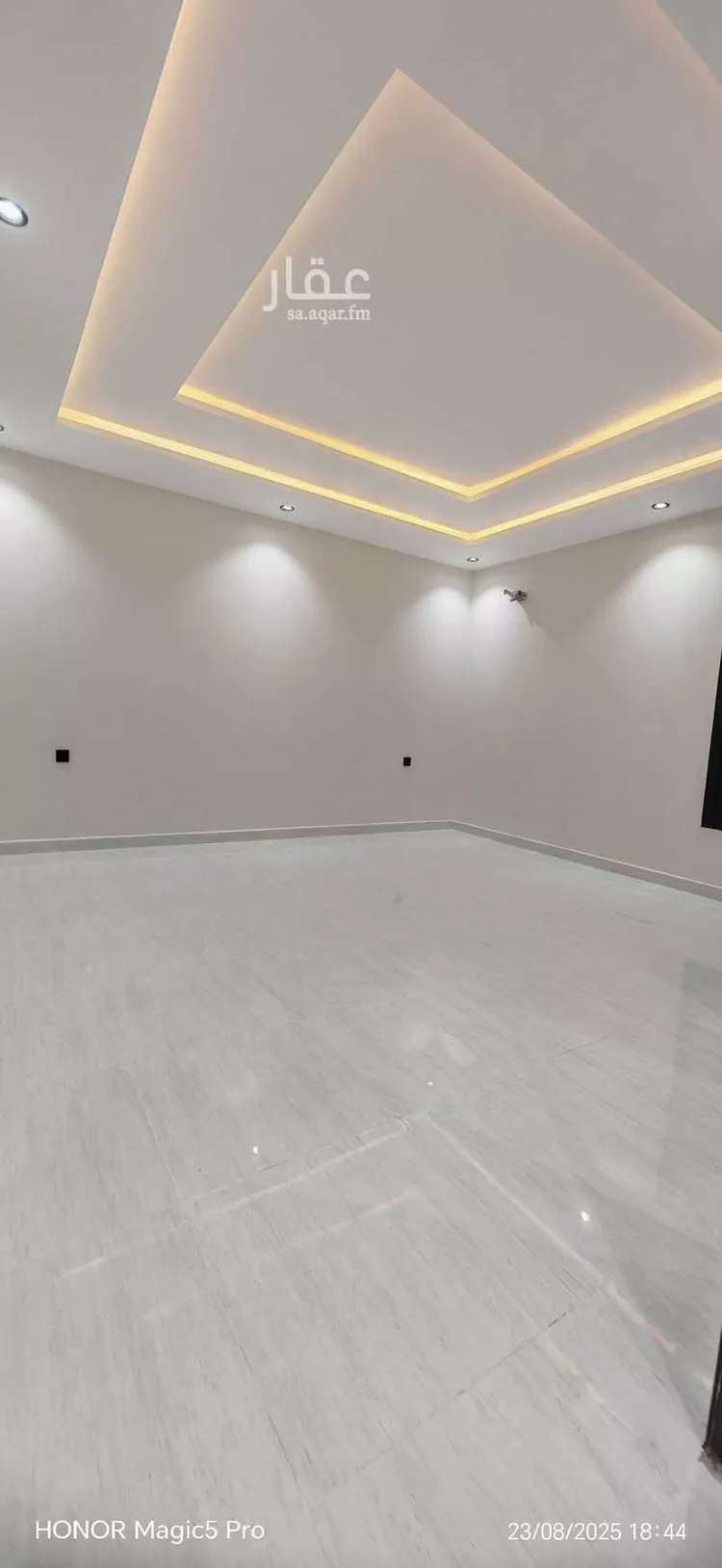 فيلا للبيع في شارع  عبدالله ابن سراج, حي الفلاح, مدينة جدة, منطقة مكة المكرمة صورة 4