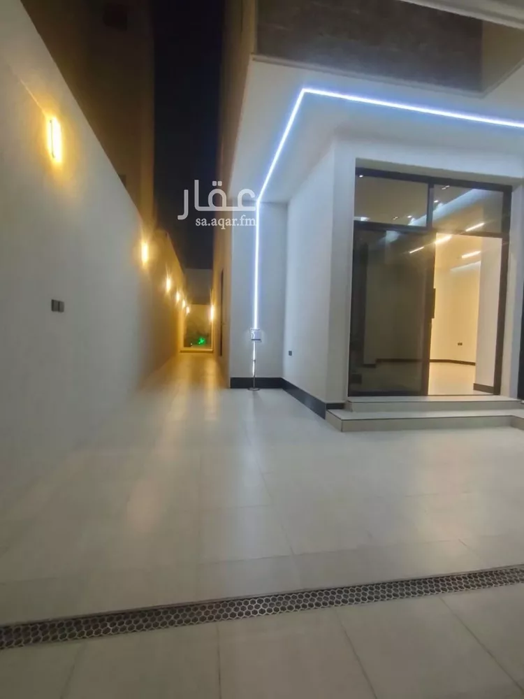 فيلا للبيع في شارع أحمد بن أصبغ, حي الرمال, مدينة الرياض, منطقة الرياض صورة 3