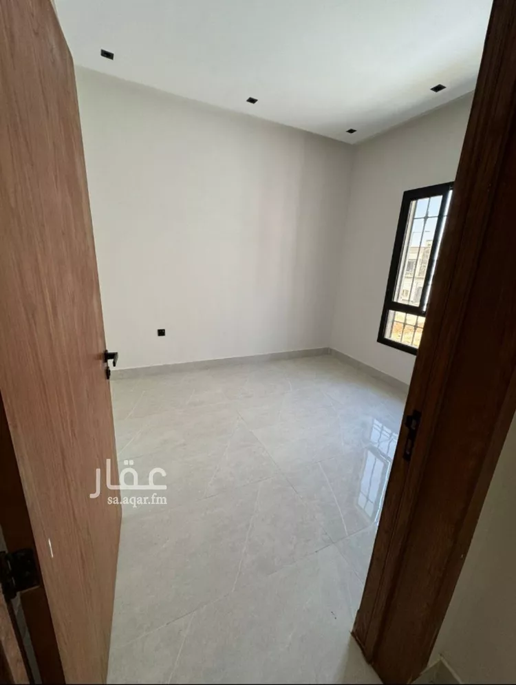 دور للبيع في شارع ابن نعيم , حي طيبة, مدينة الرياض, منطقة الرياض صورة 3