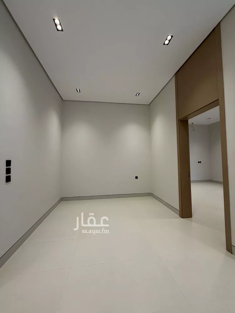 فيلا للبيع في شارع خليج تونس, حي المعيزيلة, مدينة الرياض, منطقة الرياض صورة 3