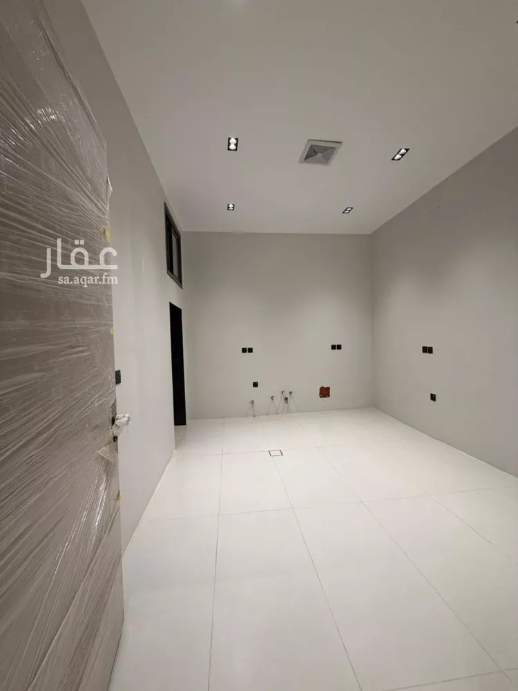 فيلا للبيع في شارع خليج تونس , حي المعيزيلة, مدينة الرياض, منطقة الرياض 14
