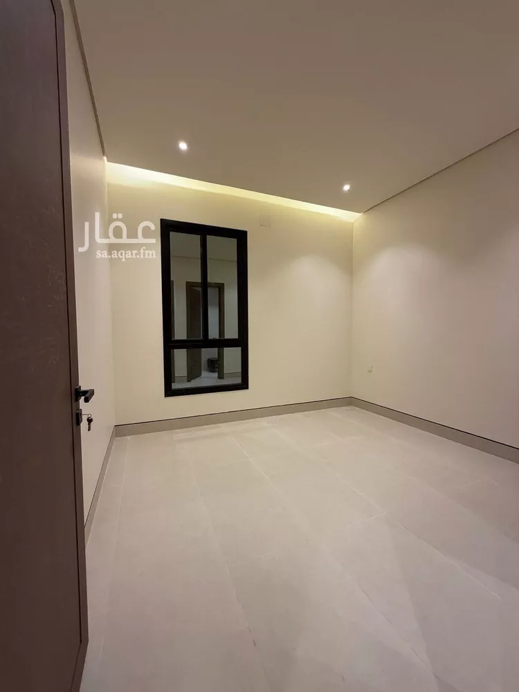 فيلا للبيع في شارع حسن سعيد المخرج, حي المعيزيلة, مدينة الرياض, منطقة الرياض 9