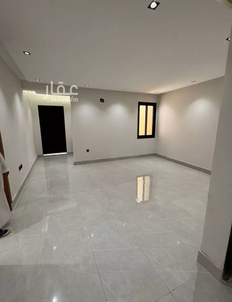 دور للبيع في شارع ابن نعيم , حي طيبة, مدينة الرياض, منطقة الرياض صورة 2