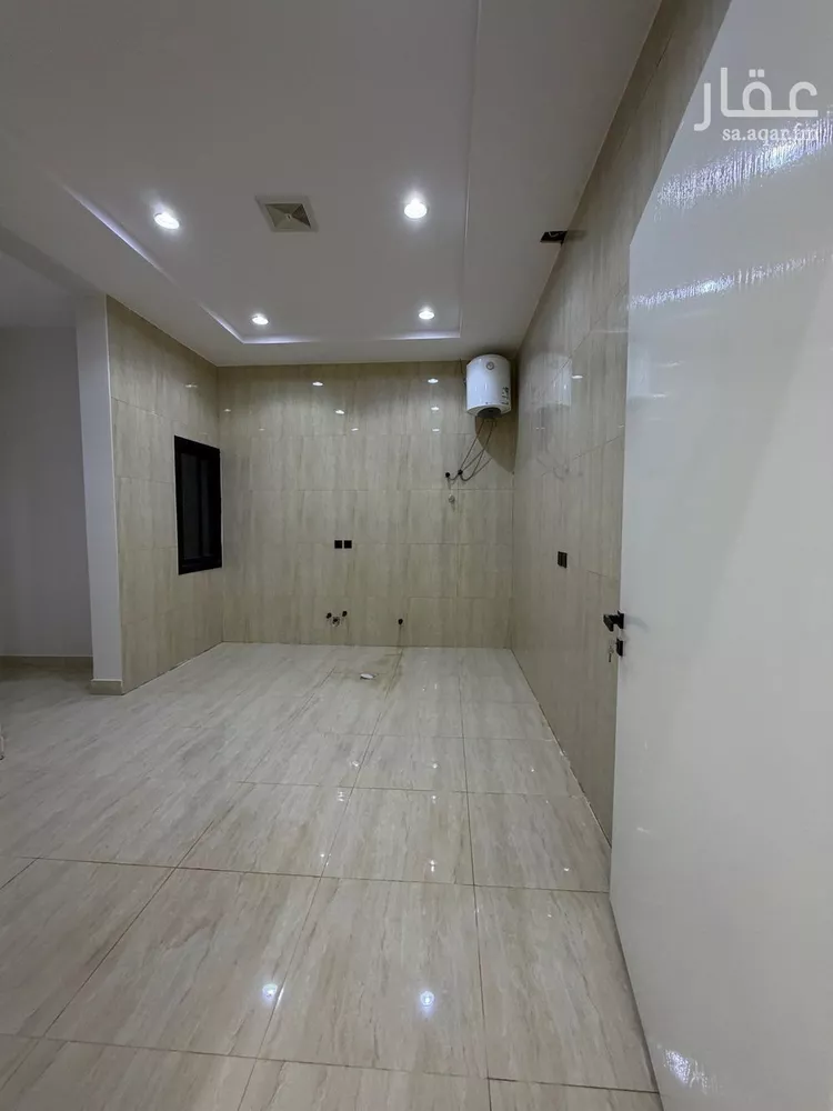 دور للبيع في شارع 303, حي الجنادرية, مدينة الرياض, منطقة الرياض 14