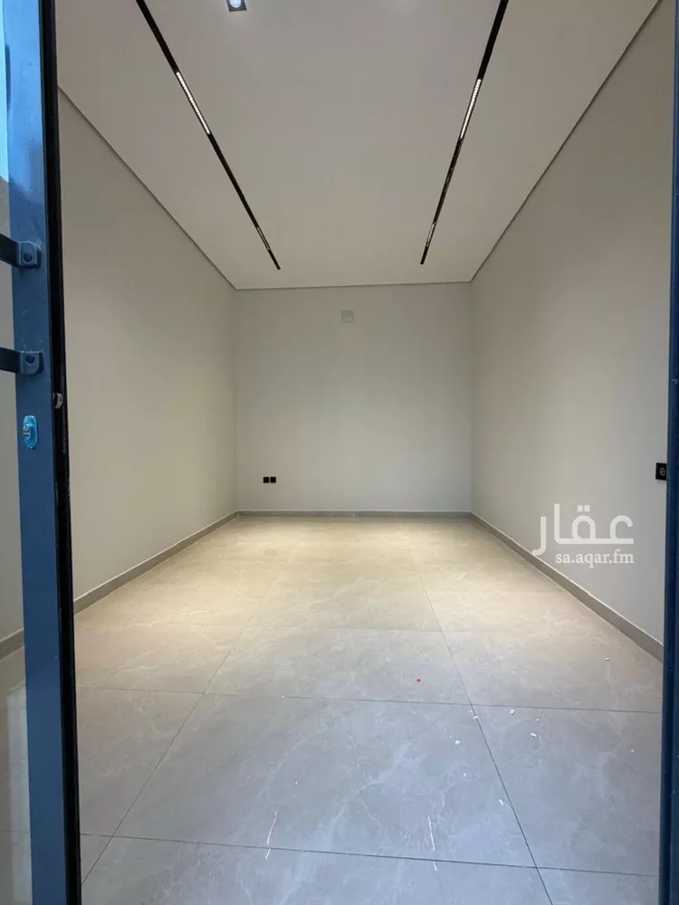 فيلا للبيع في شارع وادى الساحل, حي الرمال, مدينة الرياض, منطقة الرياض صورة 5
