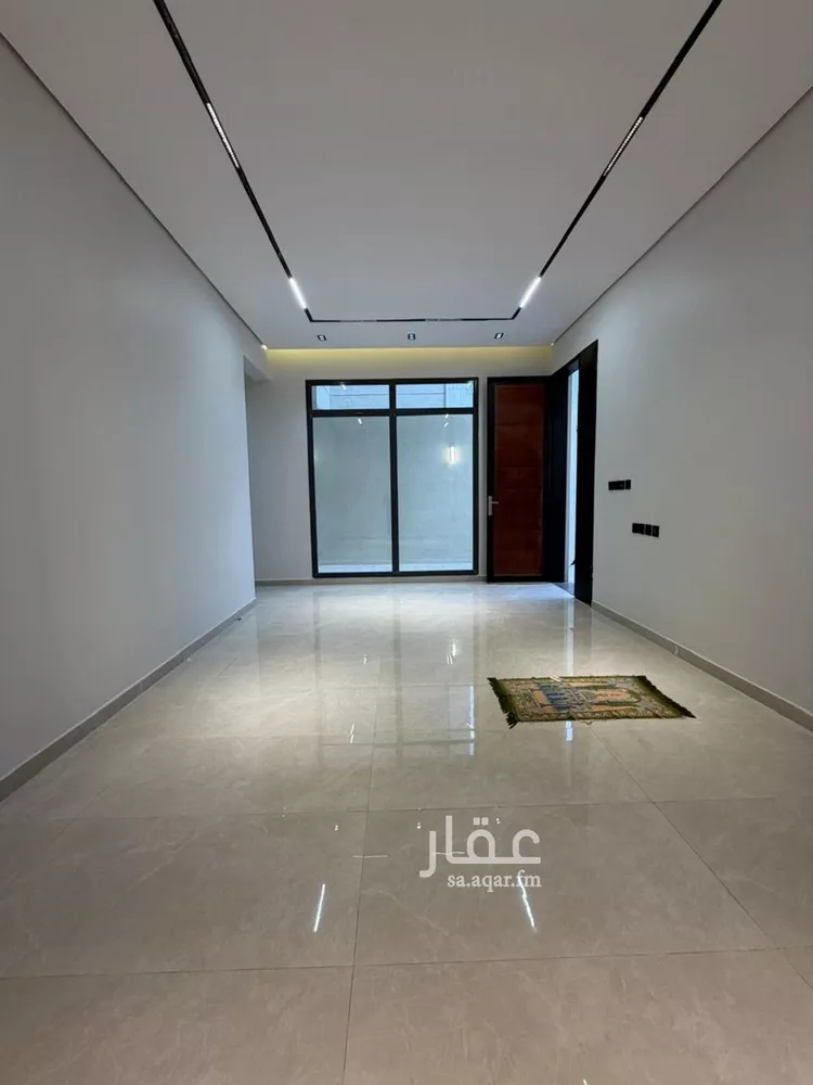 فيلا للبيع في شارع وادى الساحل, حي الرمال, مدينة الرياض, منطقة الرياض 10