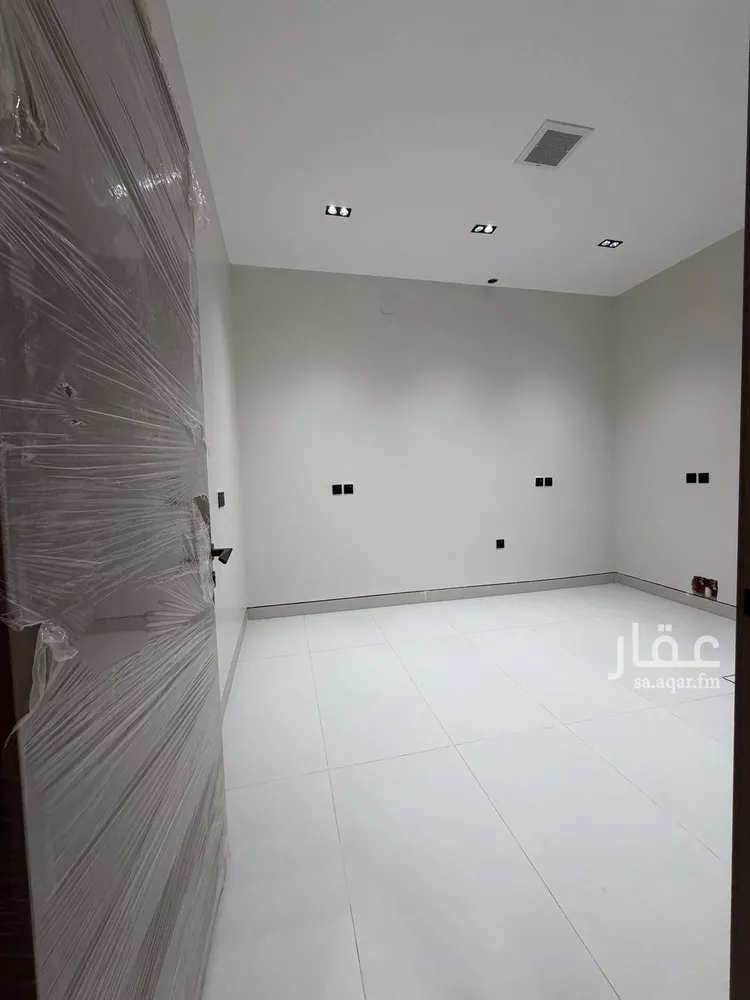 فيلا للبيع في شارع خليج تونس , حي المعيزيلة, مدينة الرياض, منطقة الرياض 9