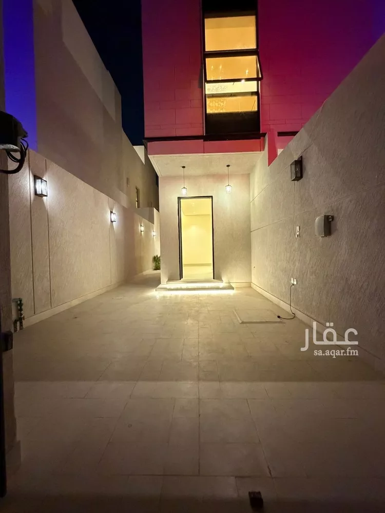 فيلا للبيع في شارع حسن سعيد المخرج, حي المعيزيلة, مدينة الرياض, منطقة الرياض 7