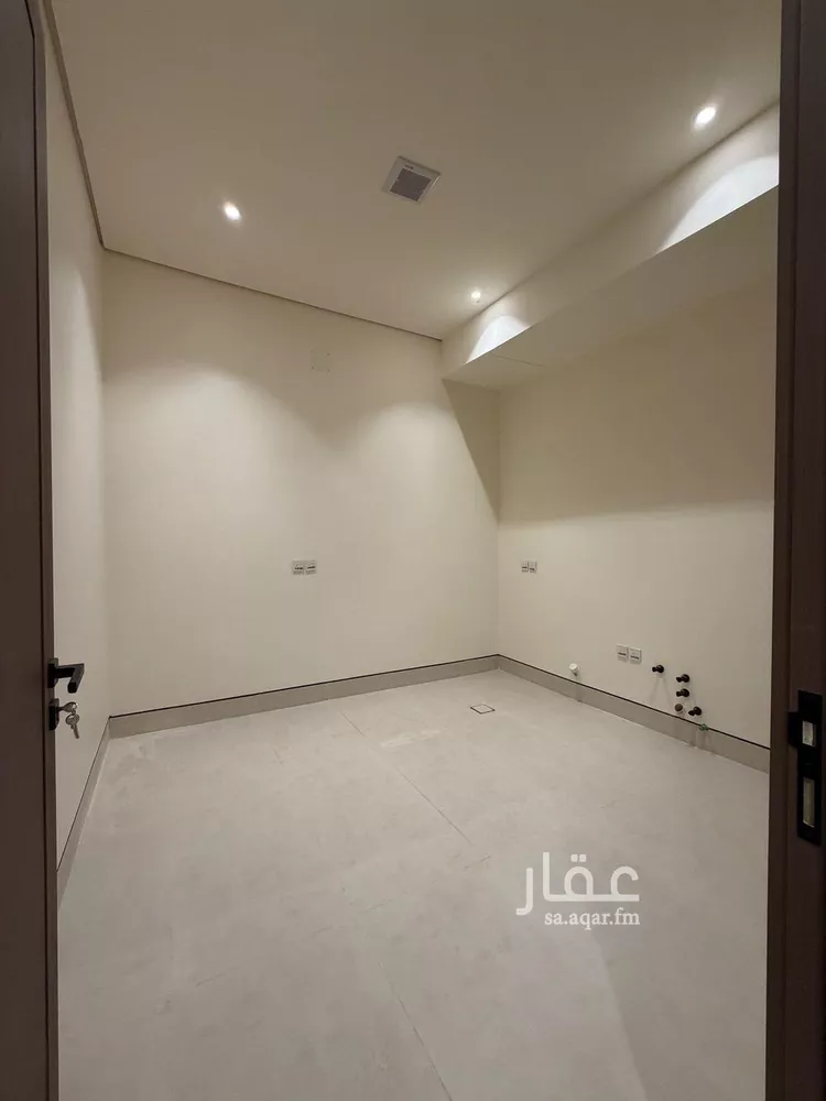 دور للبيع في شارع المحرس, حي المعيزيلة, مدينة الرياض, منطقة الرياض