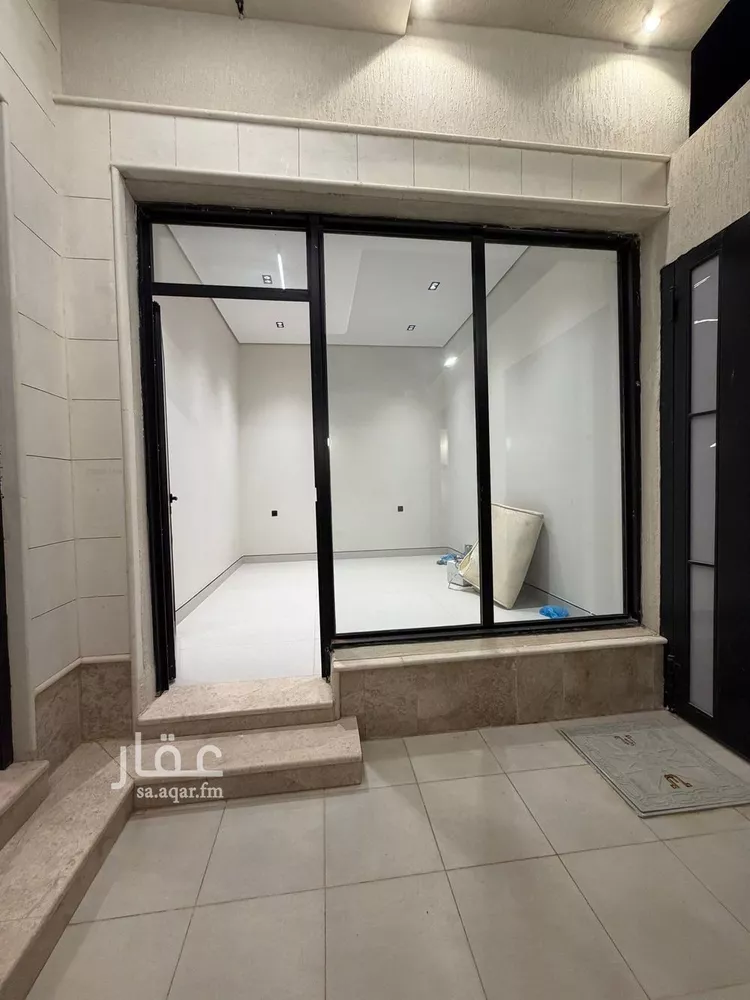 فيلا للبيع في شارع خليج تونس , حي المعيزيلة, مدينة الرياض, منطقة الرياض