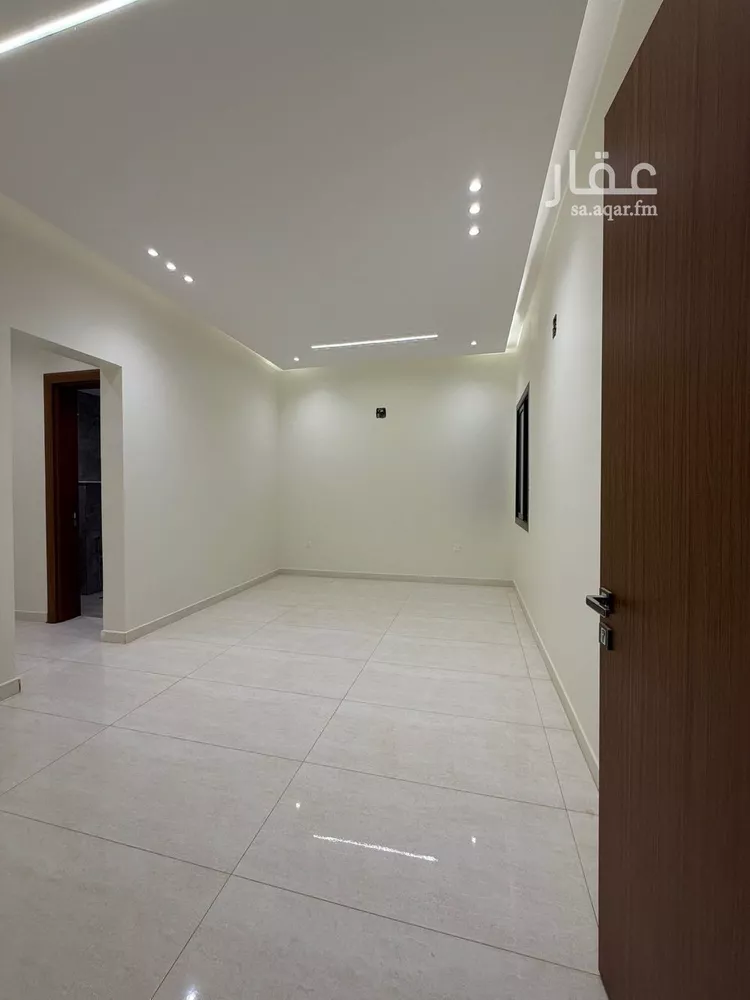 دور للبيع في شارع الشمسين, حي الرمال, مدينة الرياض, منطقة الرياض 9