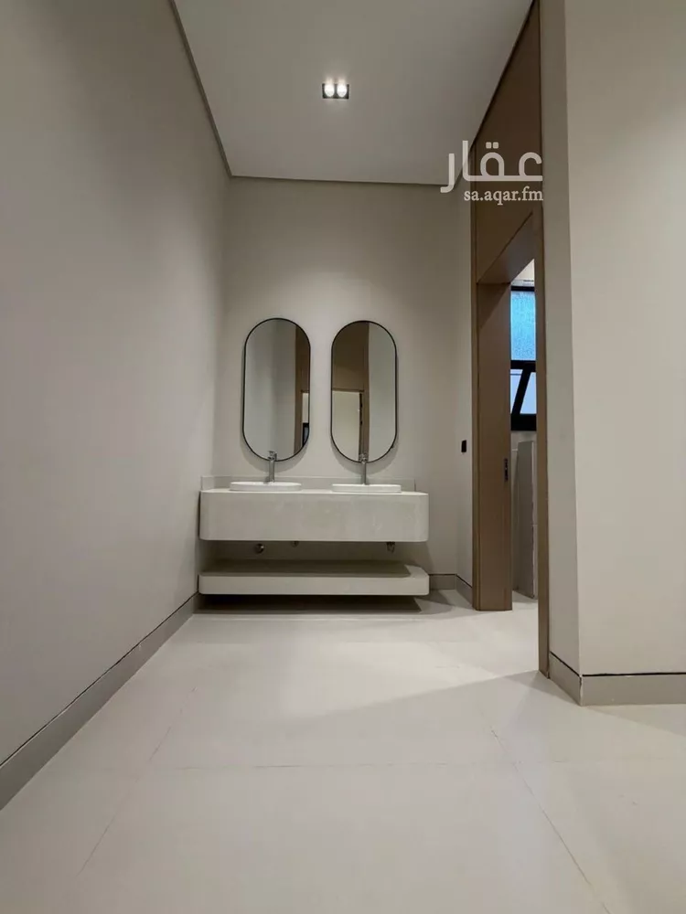 فيلا للبيع في شارع خليج تونس, حي المعيزيلة, مدينة الرياض, منطقة الرياض صورة 3