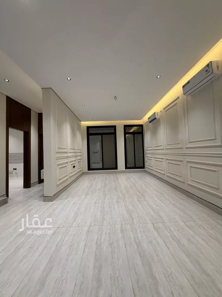 فيلا للبيع في شارع حسن سعيد المخرج, حي المعيزيلة, مدينة الرياض, منطقة الرياض صورة 2