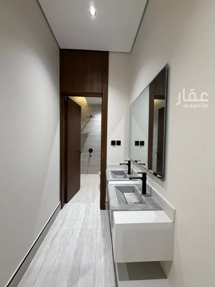 دور للبيع في شارع المحرس, حي المعيزيلة, مدينة الرياض, منطقة الرياض 11
